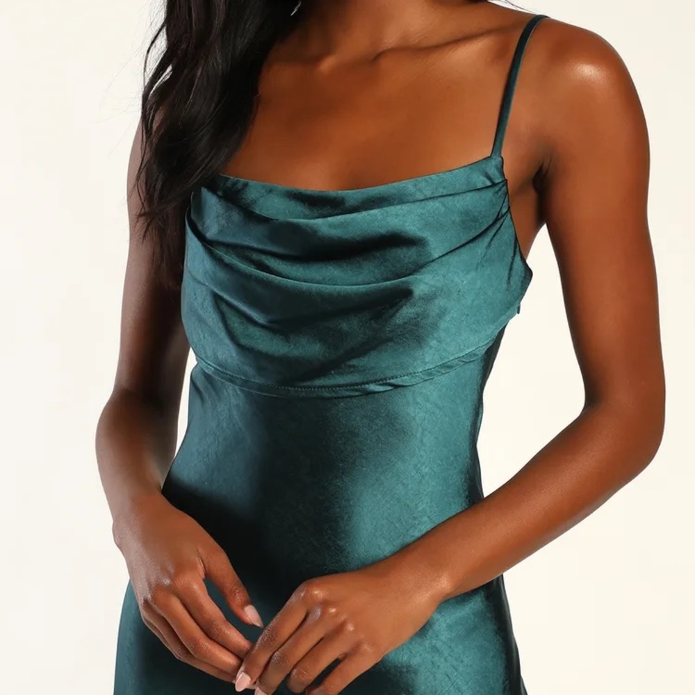 NWT Saints & Secrets‎ Elegant Emerald Green Slip Dress - Small - Picture 2 of 9